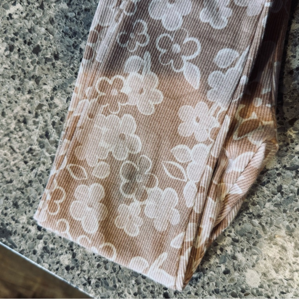 Grayson Collective GIRLS Sleeveless Top and Floral Leggings Set - Size 5T ⭐🌼 - Picture 9 of 11